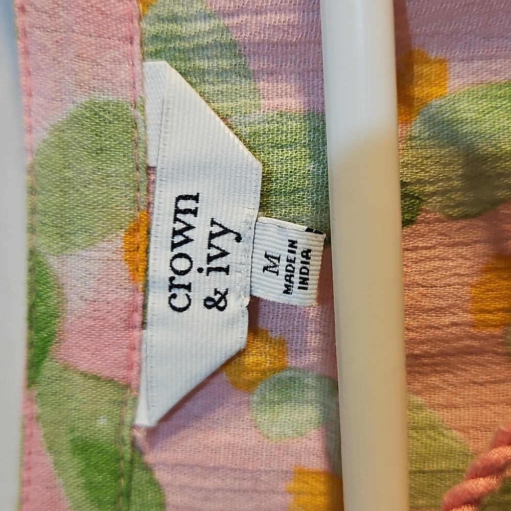 crown & ivy Pink and Green Leaf‎ Print Blouse  Size Medium - Picture 4 of 8